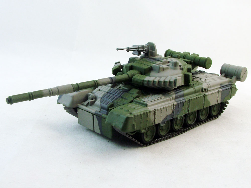 Русские танки купить. Танк т 80 моделька. Т80 1/72 русские танки. Модель т-80у 1/72. Танк т-80бв.