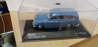 Skoda 1201, 1954 WhiteBox (IXO) 1/43